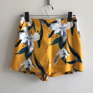 Leith - High Waist Floral Print Linen Blend Shorts - Yellow - Small